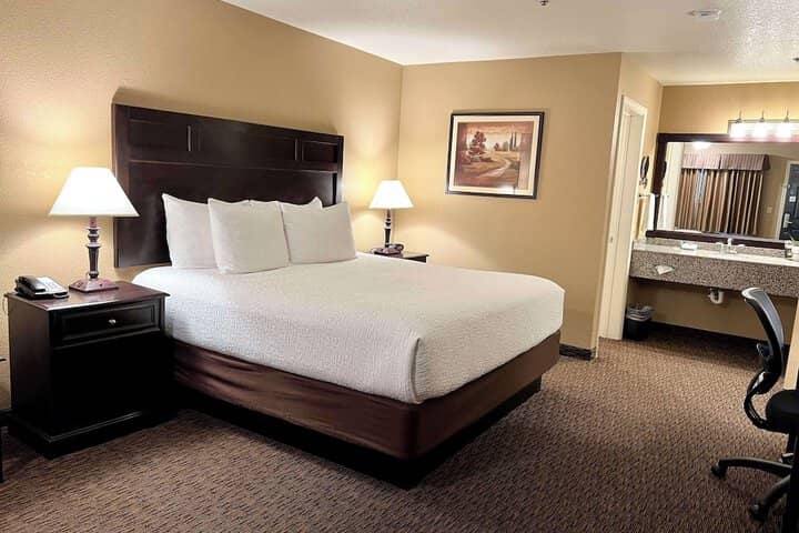 Room 16 of 46