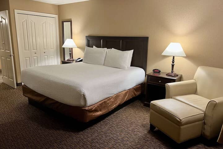 Room 22 of 46
