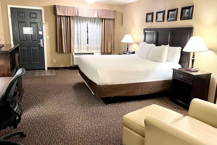 Room 8 of 46