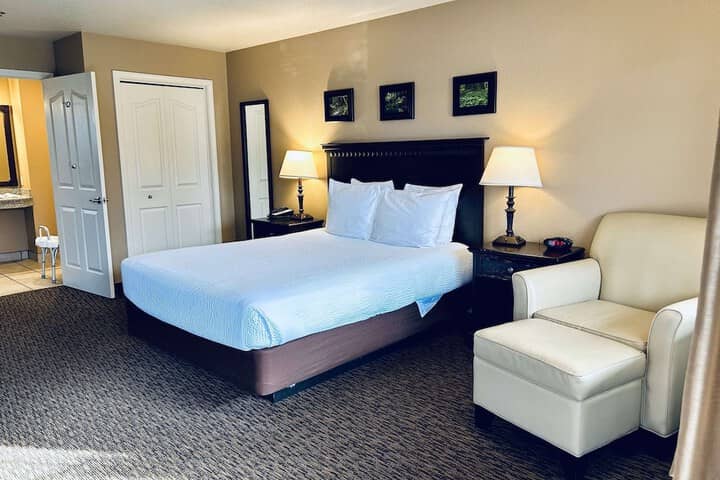 Room 11 of 46